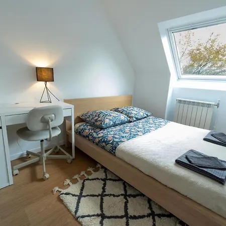 Maison De Avec Terrasse Proche Metro *