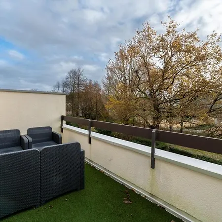 Maison De Avec Terrasse Proche Metro Lägenhet